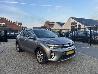 krockskadad bil auto Kia Stonic 1.0 T-GDi MHEV DynamicPlusLine 2025/2