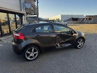 Kia Rio 1.4 CVVT PANO LEER AUTOMAAT !! FULL OPTIONS picture 7