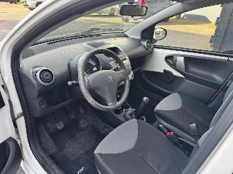 Peugeot 107 1.0 Access Accent Facelift picture 7