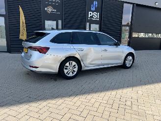 Skoda Octavia 1.0 e-TSI Sport Business picture 10