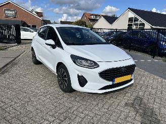 skadebil auto Ford Fiesta 1.0 EcoBoost Hybrid Titanium | 99.234 km!! 2022/12