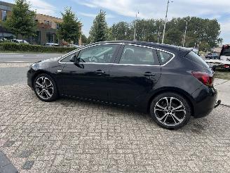 Opel Astra 1.6 Sport picture 16