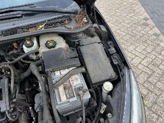 Opel Astra 1.6 Sport picture 7