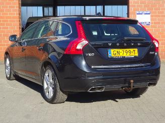 Volvo V-60 D6 TwinEngine 162kw Plug-in Hybride, Leer, Navi, Airco, Trekhaak picture 5