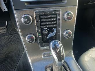 Volvo V-60 D6 TwinEngine 162kw Plug-in Hybride, Leer, Navi, Airco, Trekhaak picture 13