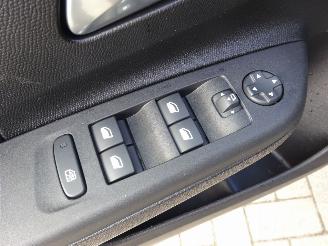 Opel Corsa GS 100kw Hybrid, Leder/alcantara, Climate& Cruise, Navi, Lane assist picture 21