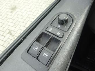 Volkswagen Transporter T5 Caravelle 103kw DSG Autom, 9 persoons,2x  Airco, Cruise picture 17