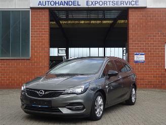 Damaged car Opel Astra Sports Tourer Elegance 96kw/130pk Euro6, Navi, Airco, Cruise 2022/5