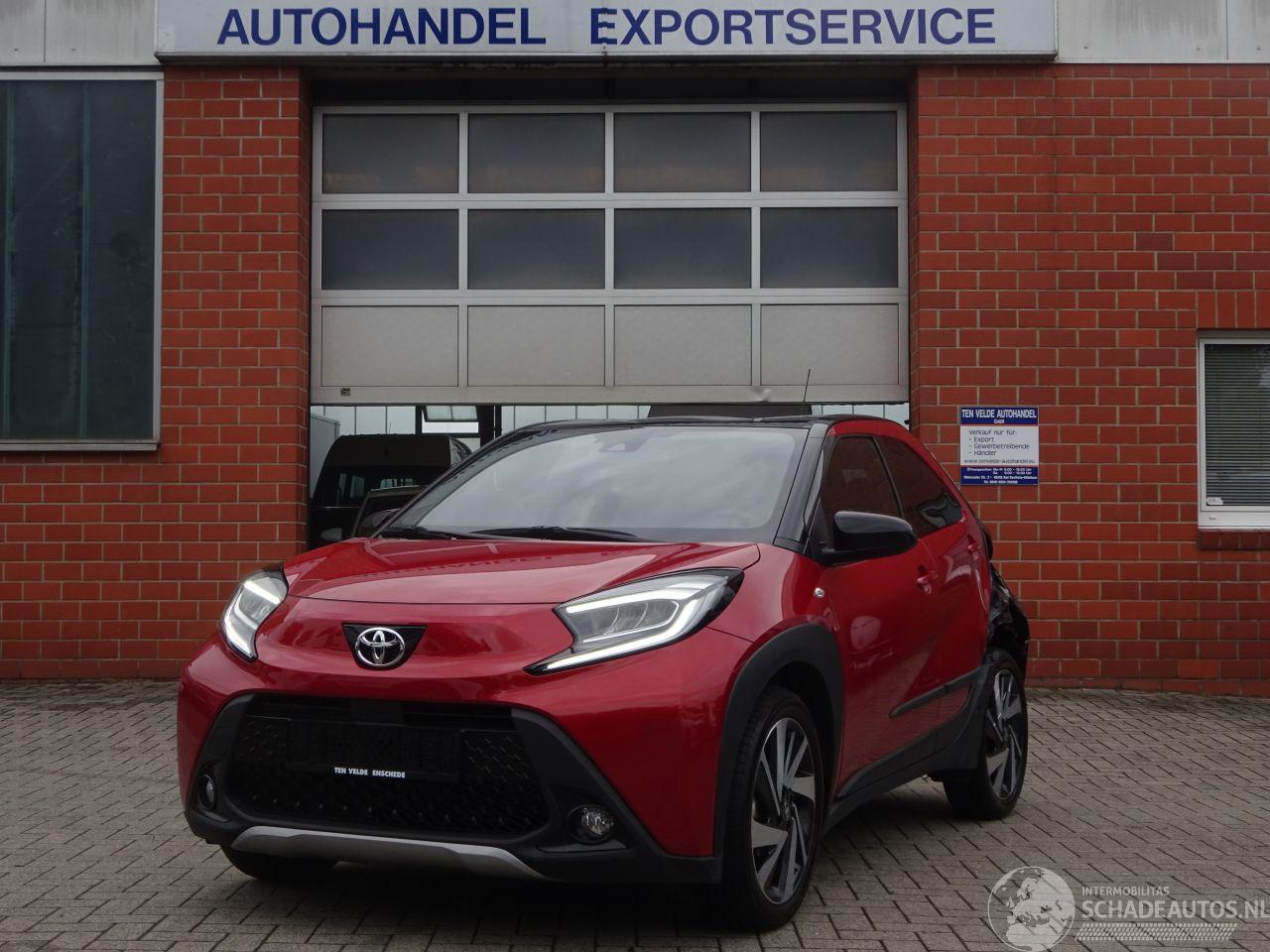Toyota Aygo JBL 53 kw Euro6, Navi, DAB+, Camera, Half leer,Cruise & Climate
