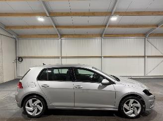 krockskadad bil auto Volkswagen Golf 1.0TSI 63kW Navi Airco Trendline 2018/2