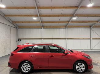 krockskadad bil auto Kia Ceed 1.0T-GDi 88kW DynamicLine 2022/7