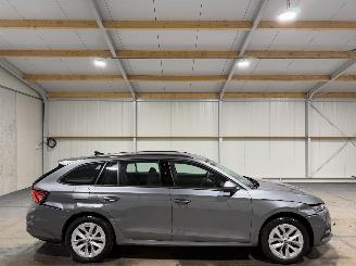 krockskadad bil auto Skoda Octavia 1.4TSI 110kW iV Automaat PHEV Business Edition 2024/7