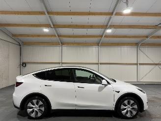 krockskadad bil auto Tesla Model Y 175kW RWD 58kWh 2024/8
