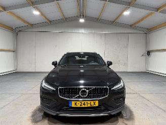 Volvo V-60 Cross Country 2.0 B5 184kW Automaat AWD Pro picture 4