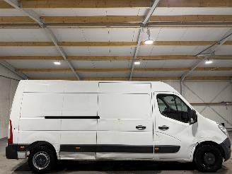 krockskadad bil bedrijf Renault Master 2.3 dCi 96kW Airco L3H2 T35 2017/10