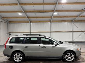 krockskadad bil auto Volvo V-70 2.4 D5 136kW  Automaat Leder Kinetic 2008/3