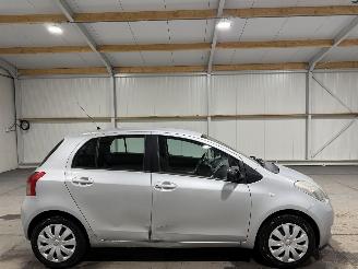 skadebil auto Toyota Yaris 1.3VVTi 64kW Sol 2006/5