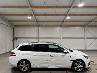 Avarii autoturisme Peugeot 308 SW 1.2 81kW Clima PureTech Blue Lease Premium 2020/3
