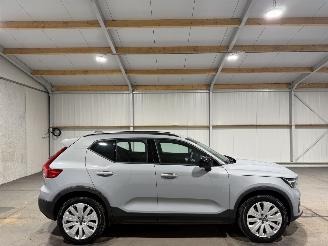 krockskadad bil auto Volvo XC40 70kWh Single Motor 175kW Essential 2024/8