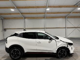 krockskadad bil auto Alfa Romeo Junior 54kWh Elettrica  Speciale  115kW 2025/2