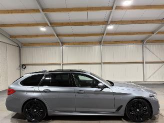 krockskadad bil auto BMW 5-serie 530D 195kW xDrive Automaat High Executive Pano 2018/9