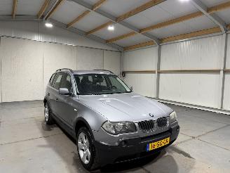 BMW X3 2.0i 110kW Introduction AWD picture 3