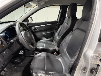 Dacia Spring 27kWh Comfort Plus 33kW Orange PACK Camera Navi picture 34