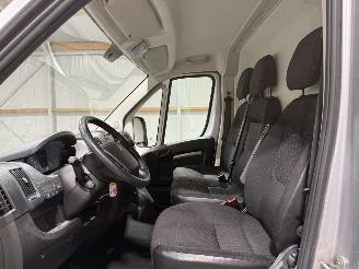 Peugeot Boxer 330 2.2BlueHDI 103kW L2H2 Premium picture 14