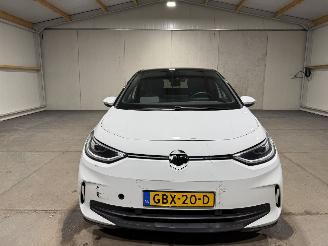 Volkswagen ID.3 59kWh 150kW Pro Business picture 4