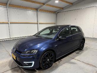 Volkswagen Golf GTE 1.4TSI 110kW Automaat Pano picture 9