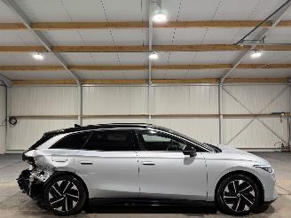 Voiture accidenté Volkswagen ID.7 Tourer 77kWh 210kW Pro Business 360Camera 2024/11