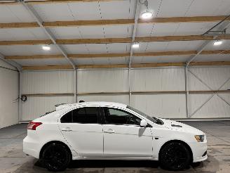 Unfallwagen Mitsubishi Lancer 1.6 86kW Airco Limited Edition 2016/2