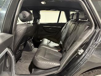 BMW 3-serie 318i 100kW Automaat Luxury Edition picture 23