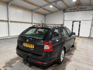 Skoda Octavia 1.6TDI 77kW Greentech Ambition Business Line picture 6