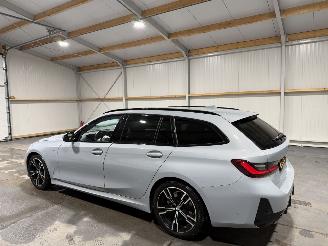 BMW 3-serie 318i 115kW Automaat Clima Camera Navi Touring picture 11