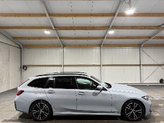 skadebil auto BMW 3-serie 318i 115kW Automaat Clima Camera Navi Touring 2023/4