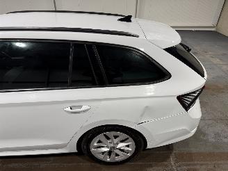 Skoda Octavia 1.5 e-TSI 110kW Automaat Sport Business picture 17