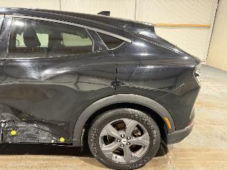 Ford Mustang Mach-E 98kWh Extended RWD picture 27