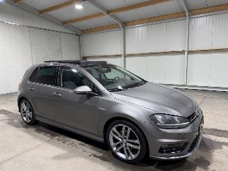 Volkswagen Golf 1.4TSI 110kW ACT Business Edition R Pano picture 2