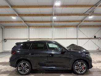 skadebil auto BMW iX1 xDrive30 67kWh 230kW Launch Edition 2023/12