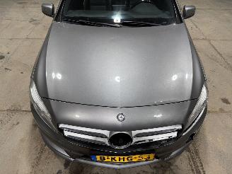 Mercedes A-klasse 180 90kW Automaat Pano Prestige picture 22