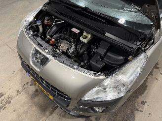 Peugeot 3008 1.6THP 115kW Clima Premiére picture 35