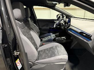 Volkswagen ID.4 77kWh 125kW Pro picture 36