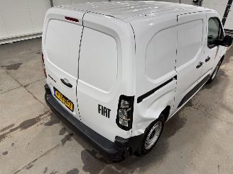 Fiat Doblo 1.2Turbo 81kW Camera picture 33