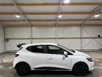 Avarii autoturisme Renault Clio 0.9TCe 66kW Navi Airco Expression 2014/10