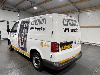 Volkswagen Transporter 2.0TDI 75kW Highline picture 12