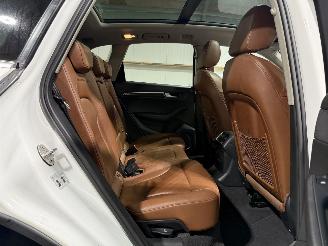 Audi Q5 3.2FSI 198kW Quattro Automaat Pano / Leder / Pro Line picture 31