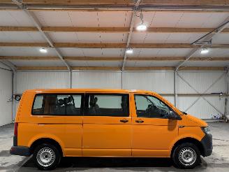 skadebil auto Volkswagen Transporter 2.0TDI 75kW L2H1  9-Persoons Comfortline 2017/9