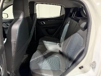 Dacia Spring 27kWh 33kW Comfort Plus Orange Pack picture 35