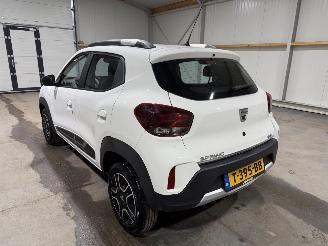 Dacia Spring 27kWh 33kW Comfort Plus Orange Pack picture 12